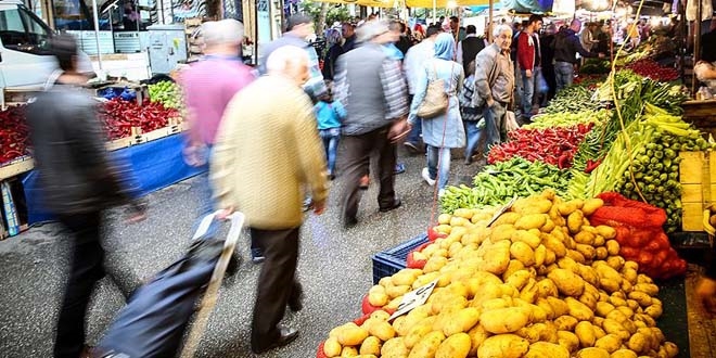Havalar soğudu, sebze fiyatları cep yakıyor