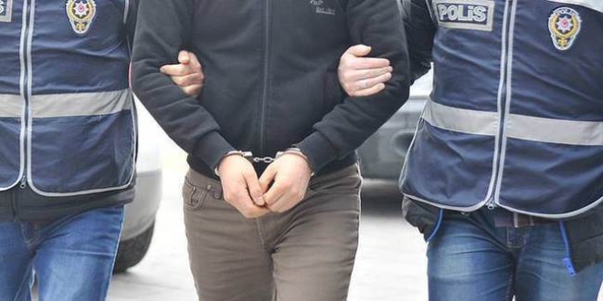 Erzurum'da, 'ByLock' kullanan 2 öğretmen gözaltına alındı