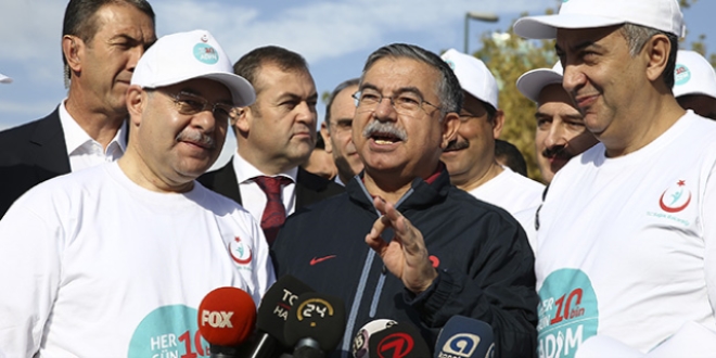 Bakanlar Akdağ ve Yılmaz diyete başladı