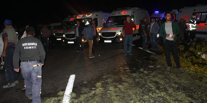 Ankara'da trafik kazası: 1'i ağır 24 yaralı