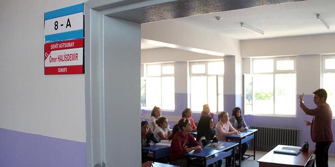 Şehitlerin isimleri sınıflarda yaşatılıyor