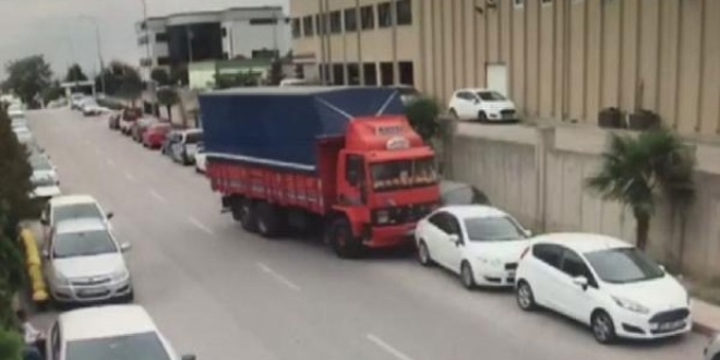 Direksiyon başında kalp krizi geçiren sürücü öldü