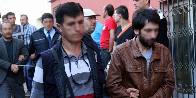 Kayseri'de 'ByLock' kullanan 5 kişi tutuklandı