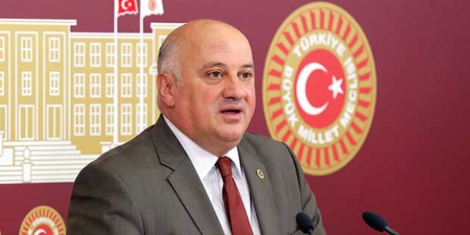 'Artvin'de açığa alınan 47 öğretmen göreve iade edilsin'