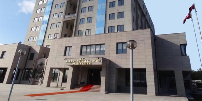 AYİM iki askeri hakimi meslekten ihraç etti