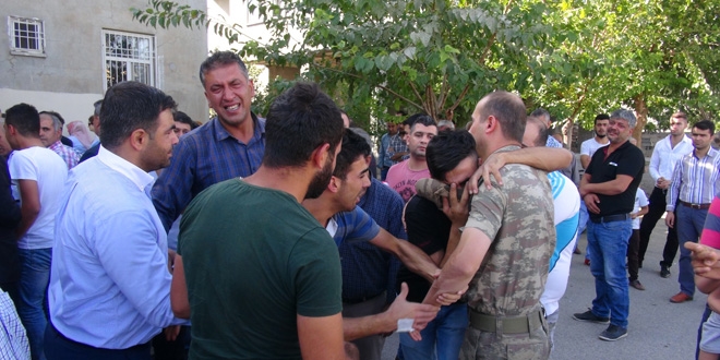 Şehit olan Uzman Çavuş'un ailesine acı haber verildi