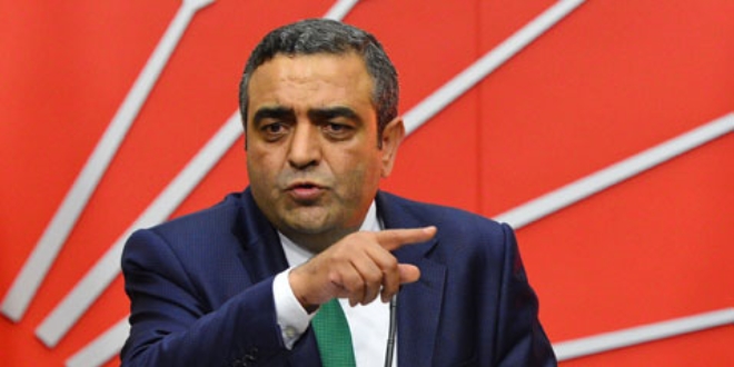 'Utanmaz adam, ahlaksız. Ayaklarını kırarım senin'