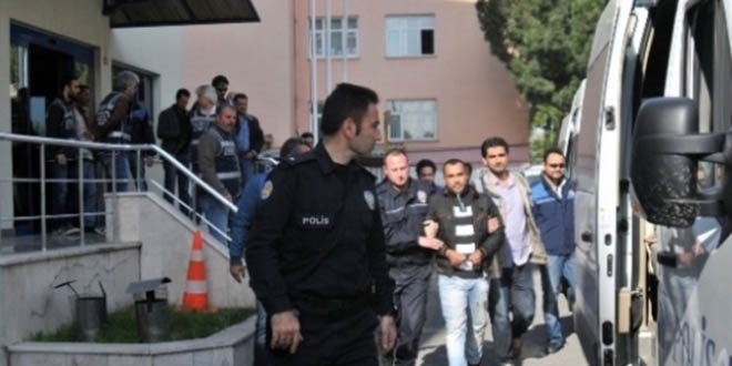 Harp Akademisi'nde darbe toplantısına 12 tutuklama