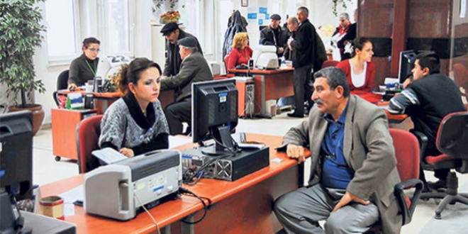 Kamu kurumlarda ne kadar memur çalışıyor?