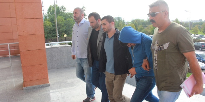 Samsun'da FET'den 1 niversite rencisi tutukland