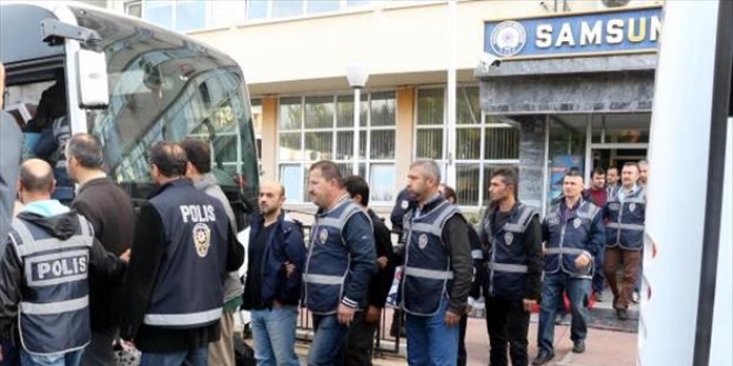 Samsun'da 'ByLock' kullanan 50 öğretmen adliyeye sevk edildi