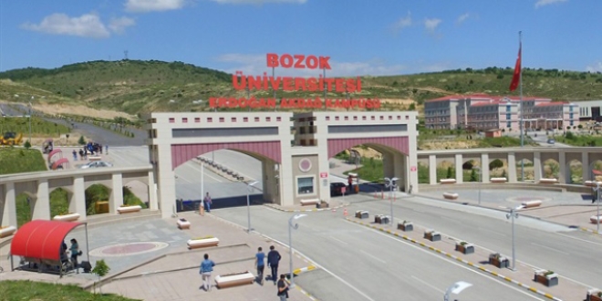 Bozok Üniversitesinde 8 akademisyen gözaltına alındı