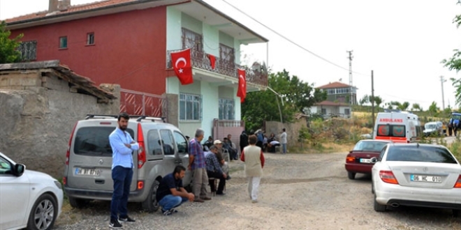 Şemdinli şehidinin evine acı haber ulaştı