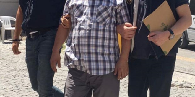 Burdur'da 'Bylock' kullanan 2 öğretmen tutuklandı