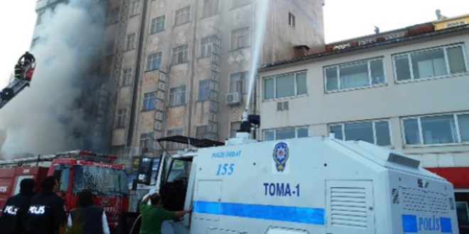 Yangına TOMA'lı müdahale