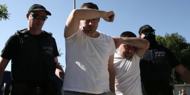 'Yunanistan'a kaçan 2 darbeci asker tutuklandı' iddiası
