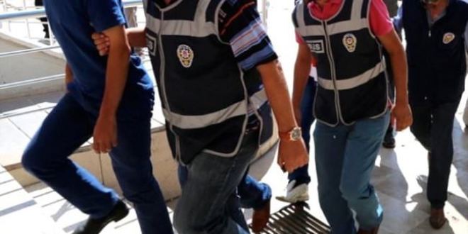 Bartın'da 'Bylock' kullanan 2 öğretmen ile 1 mühendis yakalandı