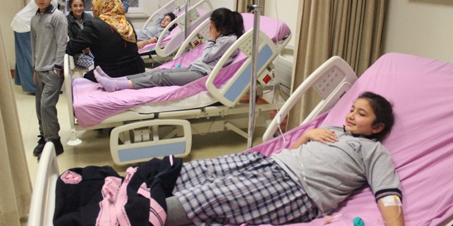 Yalova'da 12 ilköğretim öğrencisi hastaneye kaldırıldı