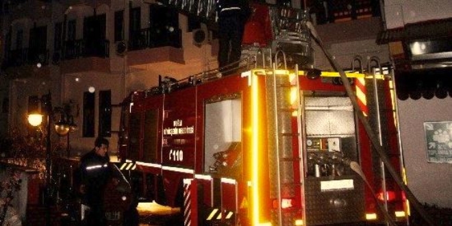 Kars öğretmenevinde yangın çıktı