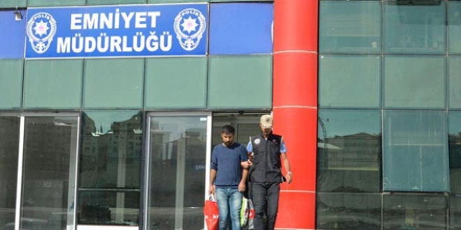 Van'da sağlık görevlisi ile tıp fakültesi öğrencisi tutuklandı