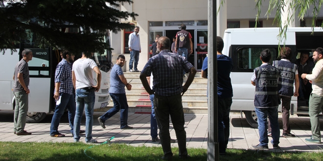 Zonguldak'ta FETÖ'nün 'esnaf imamı' tutuklandı
