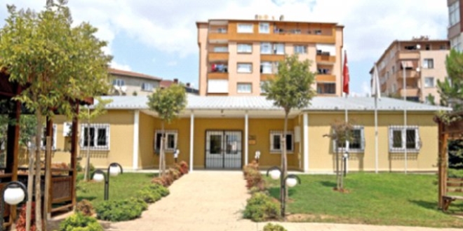 Yaşlılar bu merkezde gönlünce eğlenecek
