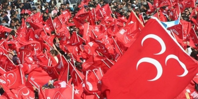 MHP Aydın'da 10 ilçe başkanını görevden aldı