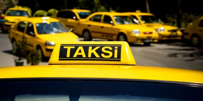 kiz taksi skandal: 80 TL'lik yere 345 TL cret ald