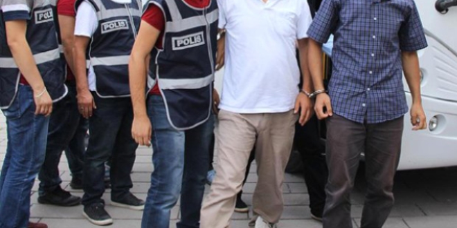 Ankara'da 7 kamu grevlisi tutukland