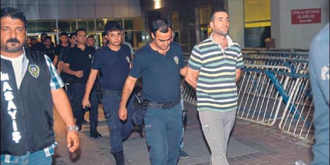 Çanakkale'de adliyeye sevk edilen 4 şüpheliden 1'i tutuklandı