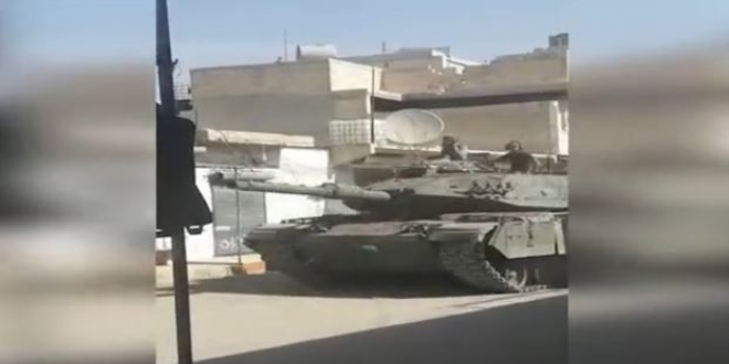 Tanklarmz Suriye kasabalarna byle girdi - Video