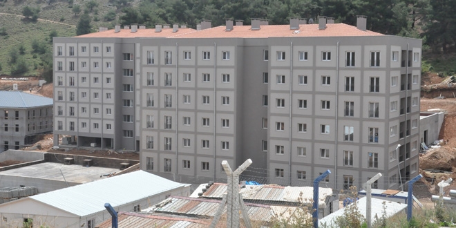 Şehit madencilerin aileleri konutlarına kavuşuyor