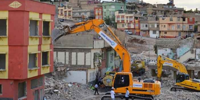 Her gün 50 konut yenilenmek için yıkılıyor