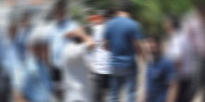 'Sakız çiğneyen' kız öğrenciye dayak iddiası