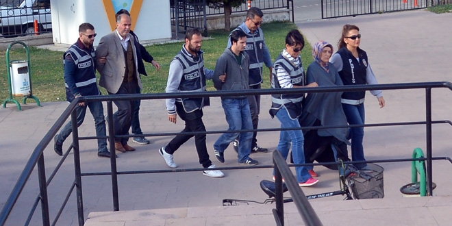 Balıkesir'de FETÖ kapsamında 1 kişi tutuklandı
