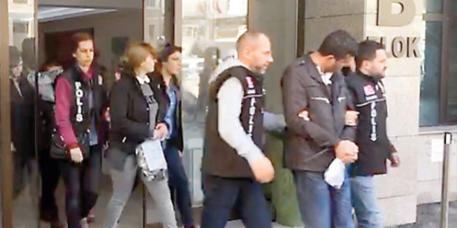 Sahte evrakla kandıramadı, tehdit edince yakalandı