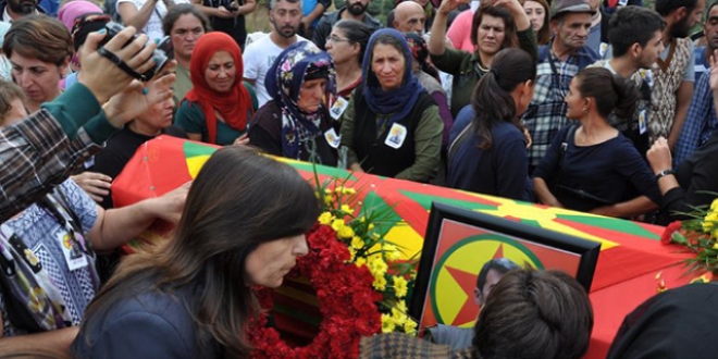 HDP Milletvekili Önlü, terörist cenazesine katıldı