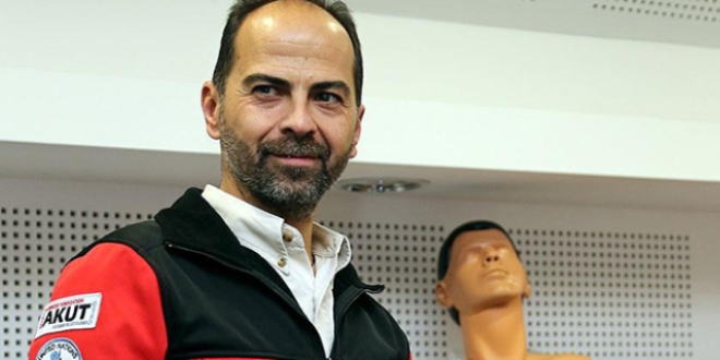 Nasuh Mahruki'ye istifa çağrısı