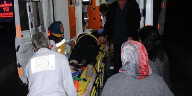 Hasta tayan ambulans kaza yapt: 5 yaral