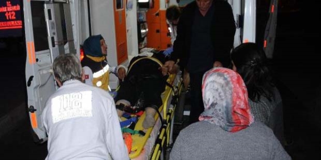 Hasta taşıyan ambulans kaza yaptı: 5 yaralı