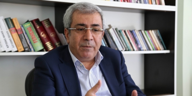 'KHK'larla emekçilerin üzerine gidiliyor'