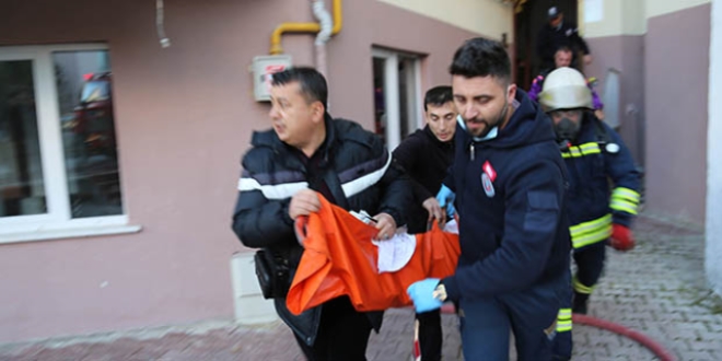 Bir torununu alevlerden kurtardı, diğeri hayatını kaybetti