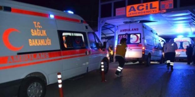 İşçileri taşıyan minibüs yoldan çıktı: 5 yaralı