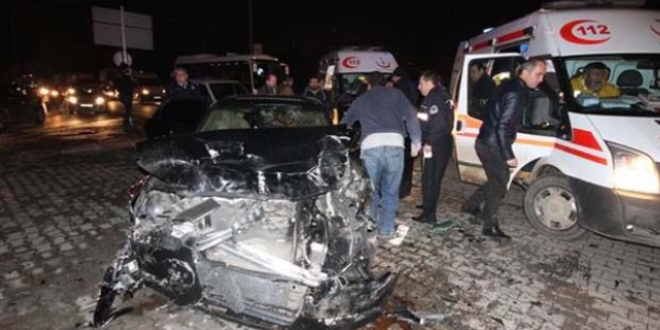 Adana'da trafik kazası: 6 yaralı