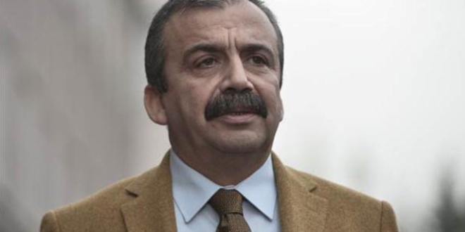 Sırrı Süreyya Önder serbest bırakıldı