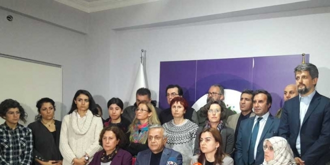 HDP'li Hüda Kaya: Meclisten çekilmemiz söz konusu değil