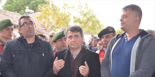 Halk Sağlığı Eski Müdürü özel izinle cenazeye katıldı