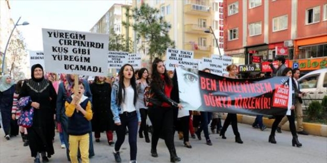 ocuk istismar protesto edildi