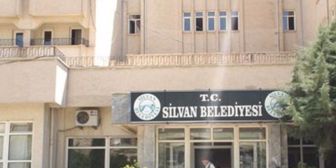 HDP'li belediyelerin işçi referansı Kandil