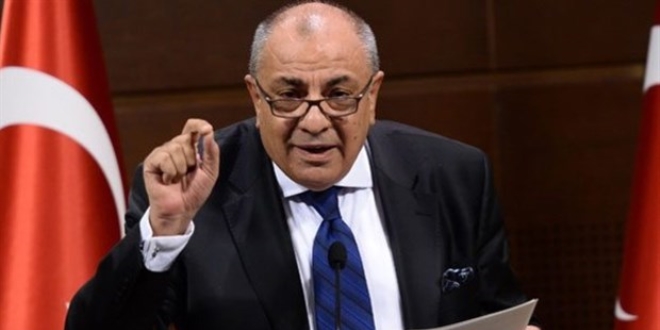 Türkeş'in MHP'den ihracının iptali istemine ret